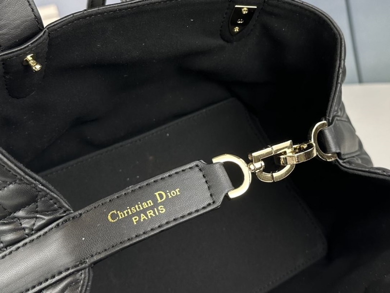 Dior Shopping Bags